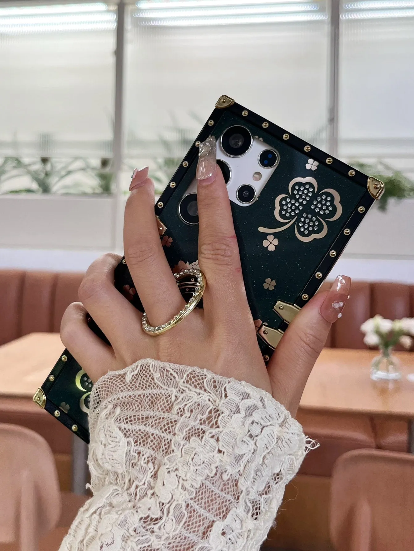Floral Pattern Phone Case With Ring Holder