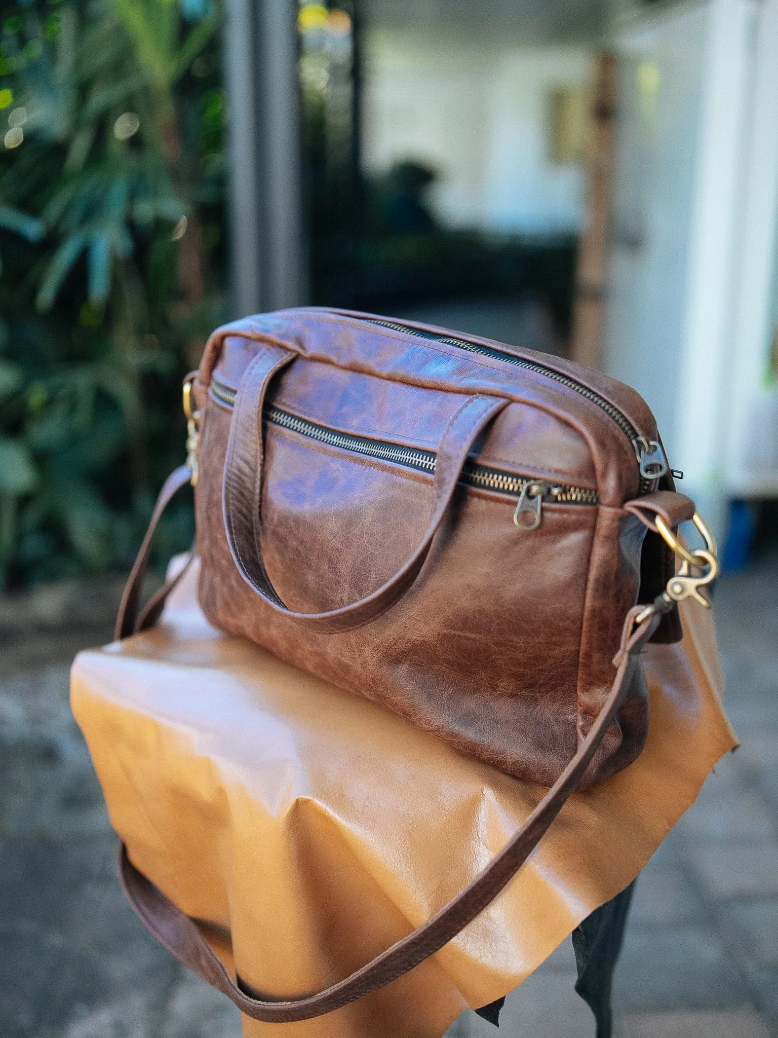 Jack Satchel - Cowhide - Premium Marble Brown