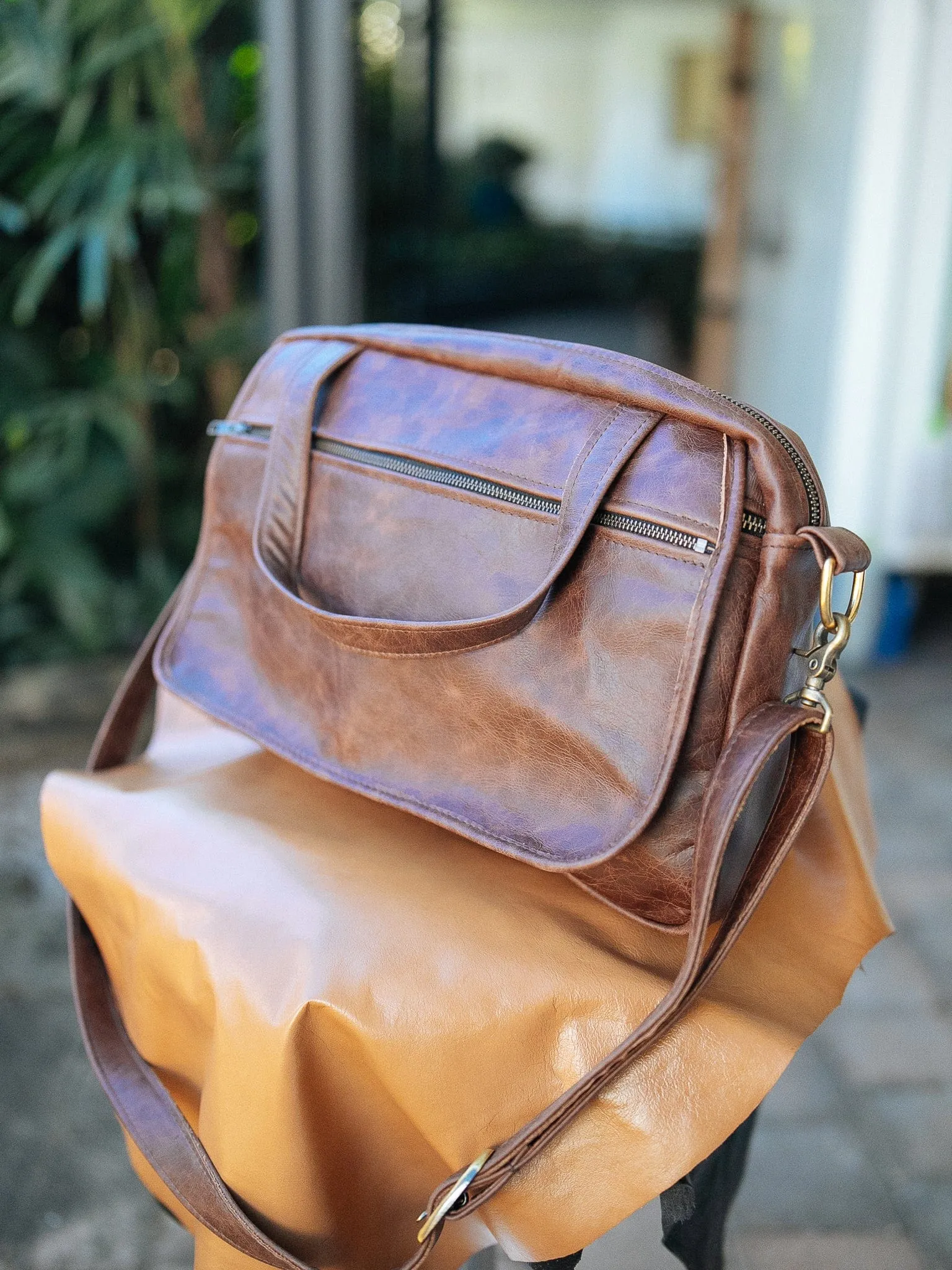 Jack Satchel - Cowhide - Premium Marble Brown