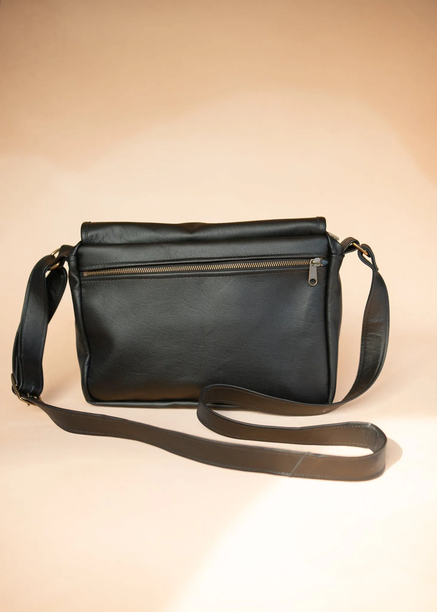 Zeuss Satchel Bag - Premium Kangaroo
